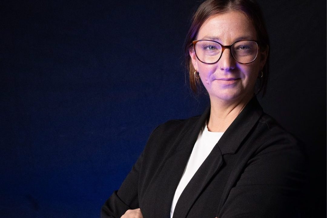 tgim-Webinar für Führungskräfte: Konflikte im Team ansprechen, klären und Entscheidungen herbeiführen – Porträt von Tanja.